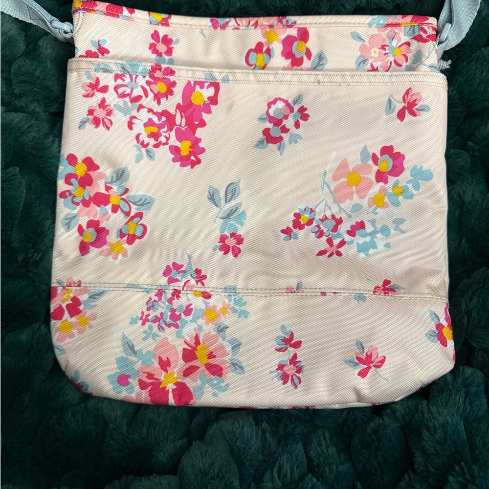 Vera Bradley Floral Crossbody Bag in Pink and Cream - Picture 2 of 8